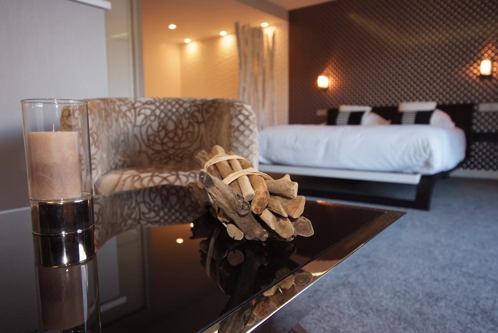 Le Privilege Châteaubourg Habitación foto